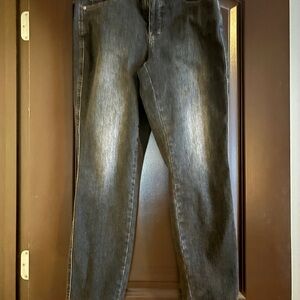 Judy Blue Women’s Dark Gray Slim fit Jeans